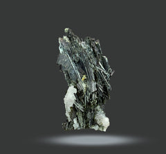 Natural Epidote Crystals from Pakistan