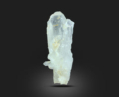 Clear Quartz Crystals from Pakistan – 602 g | 8 Pieces