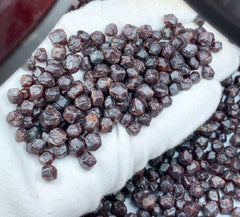 Garnet Crystals from Skardu Pakistan – 574 g Crystal Lot