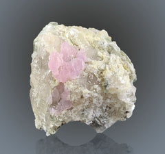 Rose Quartz Specimens from Pakistan – 470 g | 12 Pieces