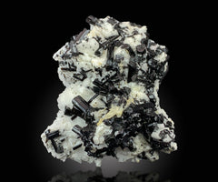 Mixed Mineral Specimen Lot – Green Tourmaline, Kunzite, Quartz & Garnet | CL537