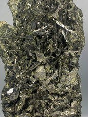 Epidote Specimen from Skardu, Pakistan – 1,015 g