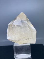 Citrine Quartz Specimen Lot from Pakistan – 913 g | 11 Pieces