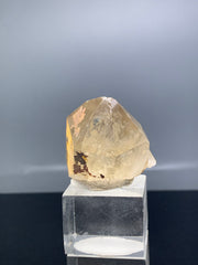 Citrine Quartz Specimen Lot from Pakistan – 913 g | 11 Pieces