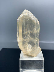 Citrine Quartz Specimen Lot from Pakistan – 913 g | 11 Pieces