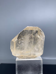 Citrine Quartz Specimen Lot from Pakistan – 913 g | 11 Pieces