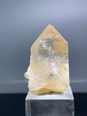 Citrine Quartz Specimen Lot from Pakistan – 913 g | 11 Pieces