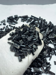Black Tourmaline Crystals from Skardu Pakistan – 420 g Mineral Lot
