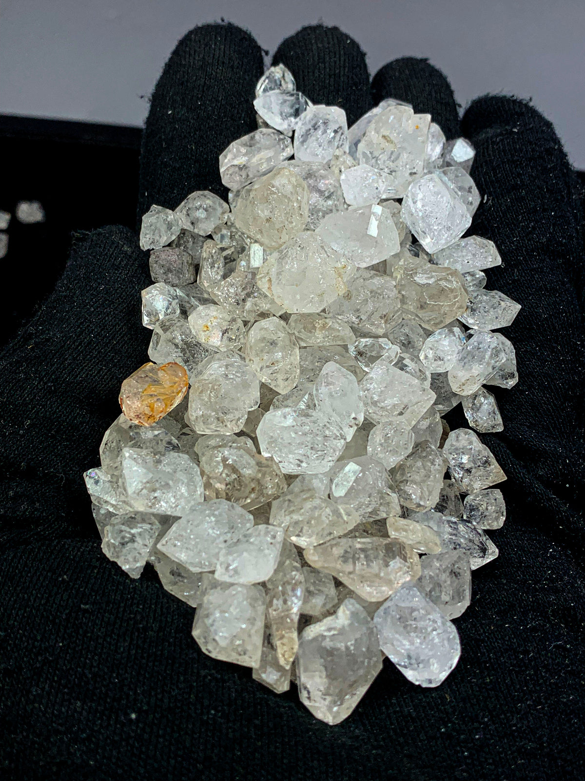 Natural Diamond Quartz Crystals Lot from Pakistan