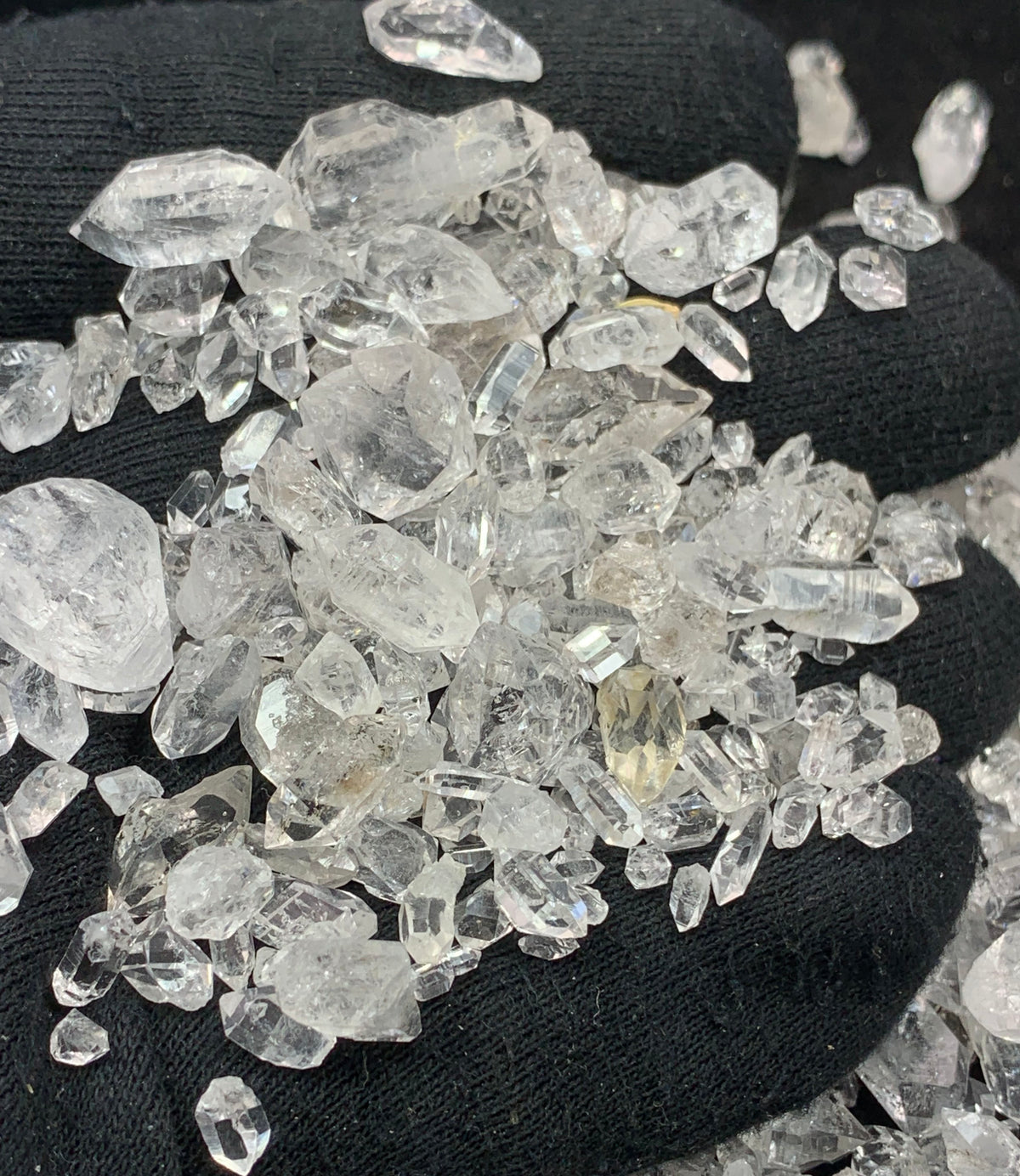 Diamond Quartz Crystals from Pakistan – 150 g Mineral Lot