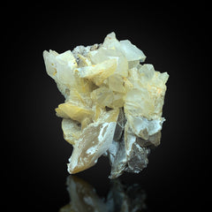 Calcite combined with Quartz from Pakistan