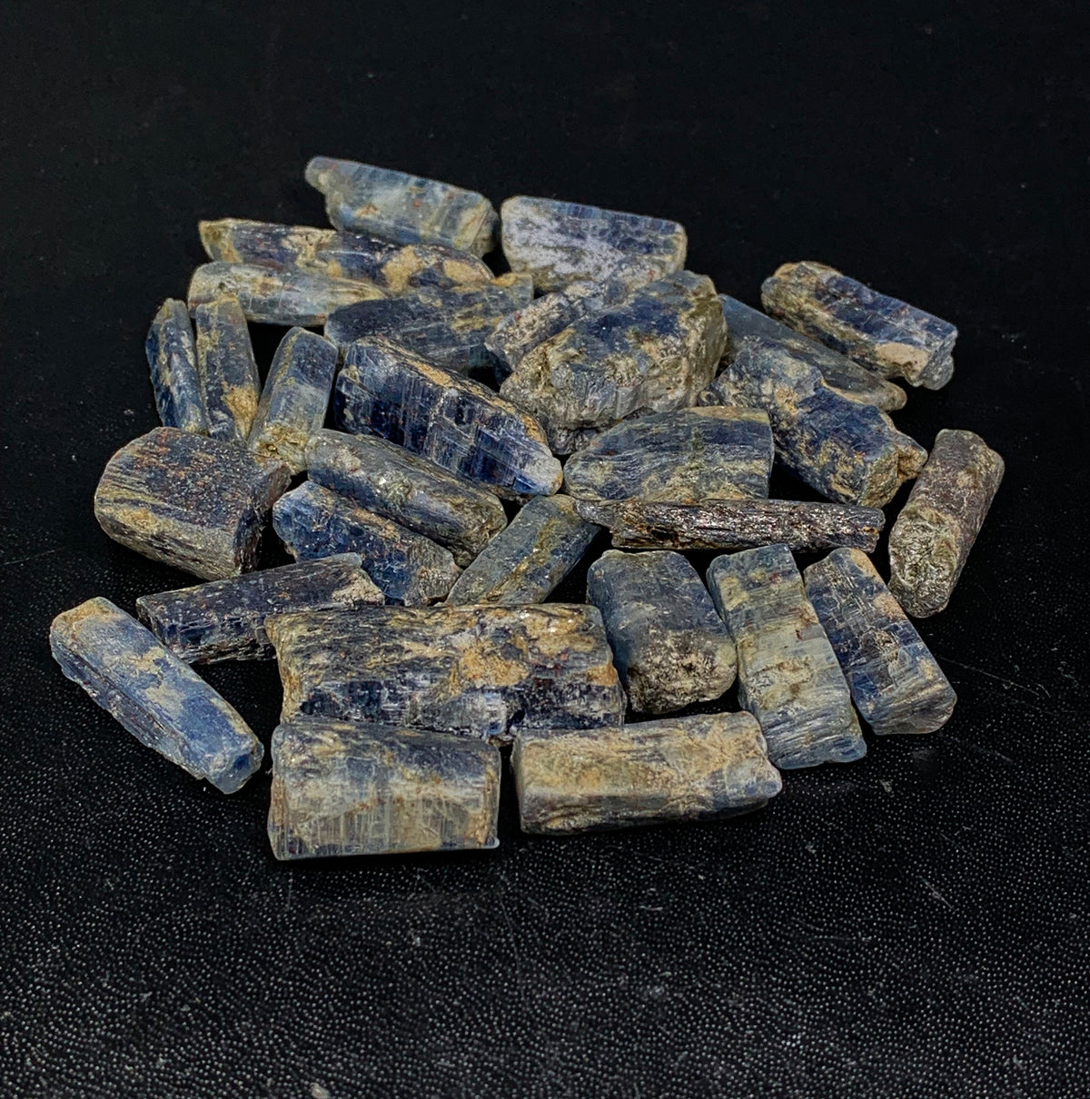 Rough Kyanite Specimen Lot from Afghanistan – 145 g