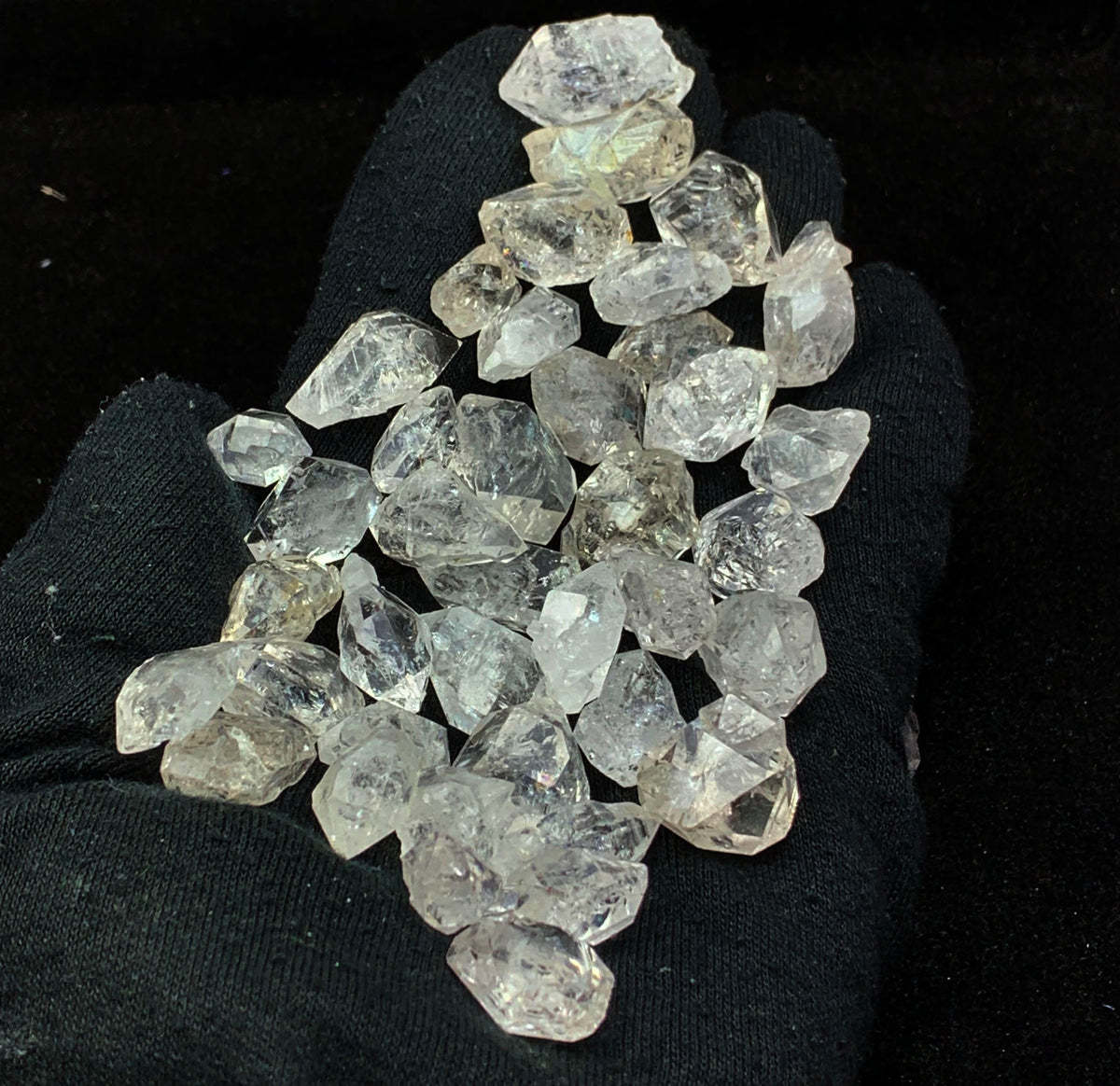 Petroleum Quartz Crystals from Pakistan – 148 g Mineral Lot