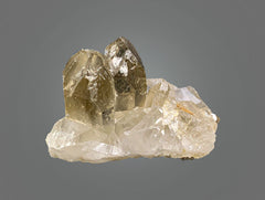 Mix Variety of Quartz Specimen Lot – 1022 g | 9 Pieces