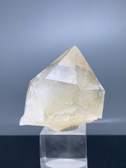Citrine Quartz Specimen Lot from Pakistan – 913 g | 11 Pieces